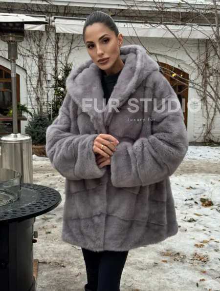 Полушубок норковый с капюшоном - фото 10