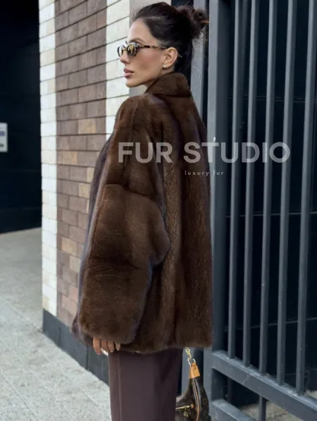 Модная шуба из норки 2025 - фото 5