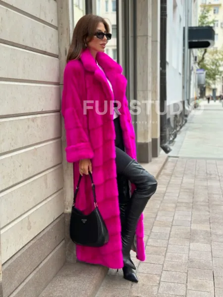 Норковая шуба в цвете фуксия - фото 3