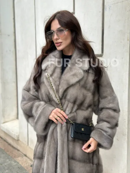 Шуба из норки  серого цвета - сапфир с английским воротником - фото 6