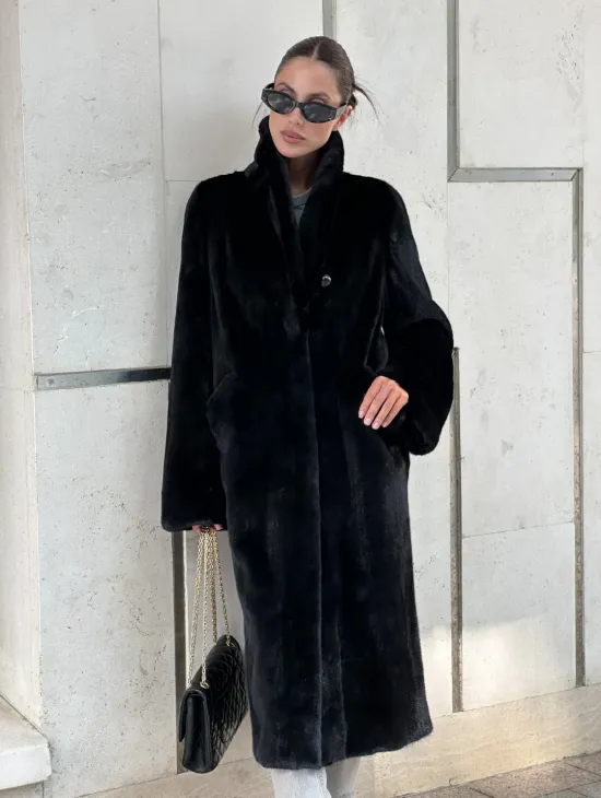 Черная шуба пальто из меха норки Saga furs - фото 7