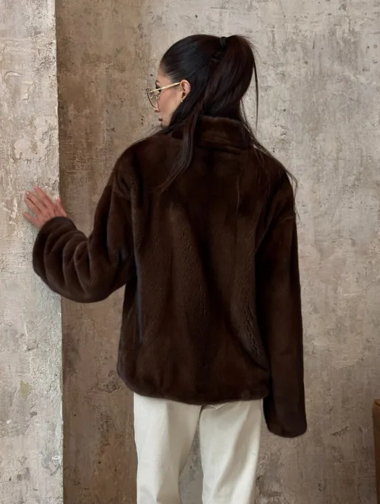 Полушубок женский из меха аукционной норки Браун Вельвет - фото 4