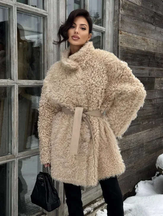 Двухсторонняя женская шуба - дубленка из меха испанского тиградо в бежевом цвете - фото 6