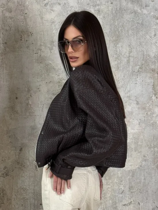 Женский бомбер из натуральной плетёной кожи - фото 4