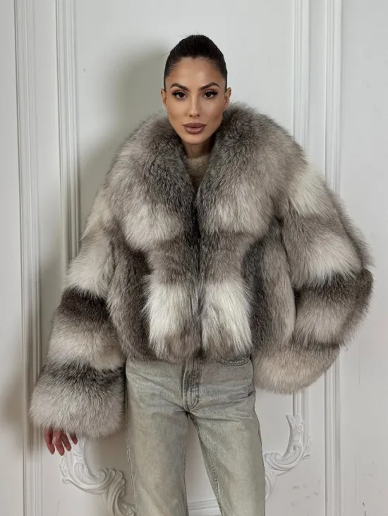Женская короткая меховая куртка - шуба из натурального лисьего меха - фото 3