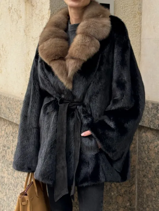 Черный норковый полушубок - кимоно с воротником из меха куницы - фото 2