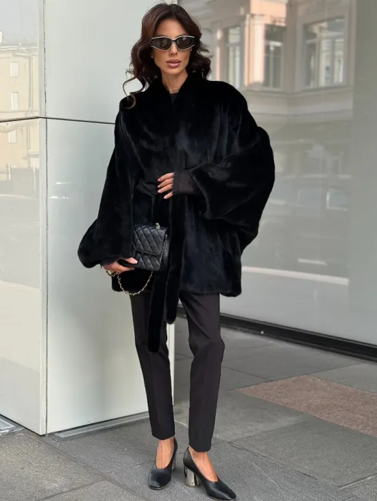 Черная шуба из аукционного меха норки SAGA FURS - фото 2