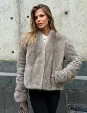 Короткий норковый жакет - фото 4