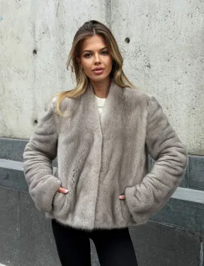 Короткий норковый жакет - фото 8