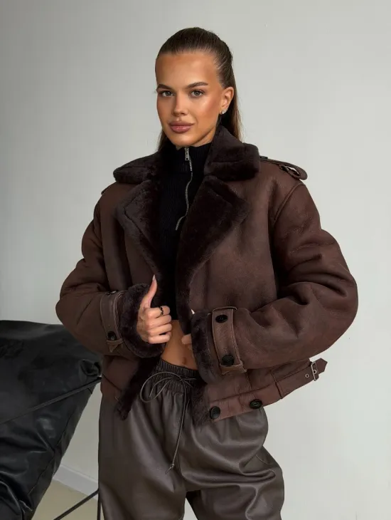 Двубортная короткая дубленка - фото 0