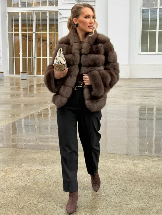 Меховой жакет из куницы - фото 12