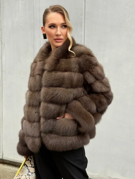 Меховой жакет из куницы - фото 13