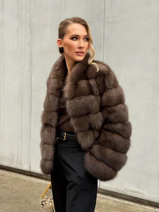 Меховой жакет из куницы - фото 23