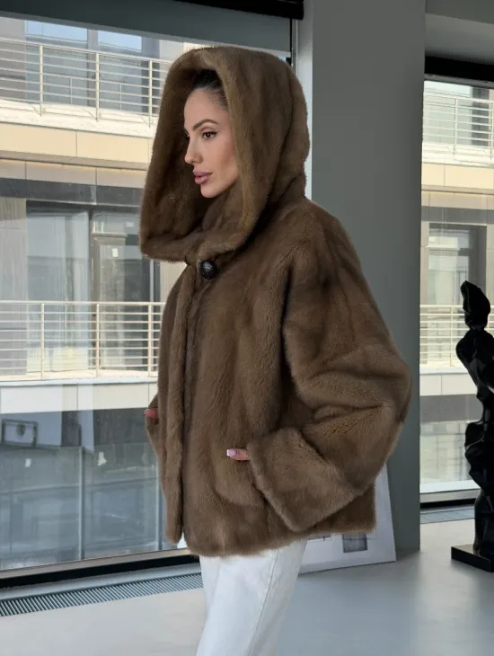 Женский норковый полушубок с капюшоном - фото 15