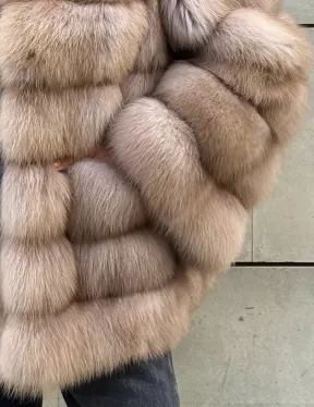 Шуба из меха куницы - фото 1