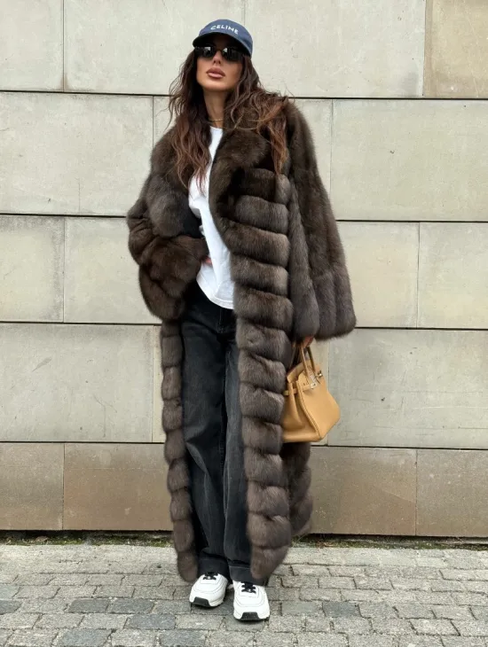 Шуба из меха баргузинского соболя - фото 8